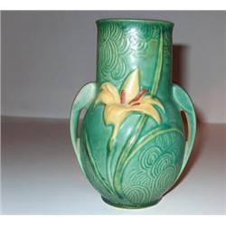 ROSEVILLE ZEPHYR LILY VASE