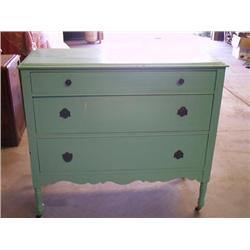 ANTIQUE DRESSER