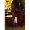 Image 3 : ANTIQUE DRESSING SET
