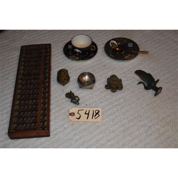 Box Lot Decorative Items 