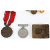 Image 3 : VERY LARGE LOT INTERNATIONAL MILITARY BUTTONS