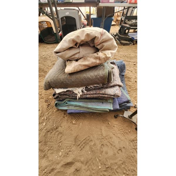 Drop cloths and moving blankets