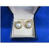 Image 1 : 18 Karat Gold 12.30mm Mabe Pearl Earrings