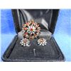 Image 1 : Vintage Brooch & Clip-on Earring Set - 16.9 Gram Total Weight