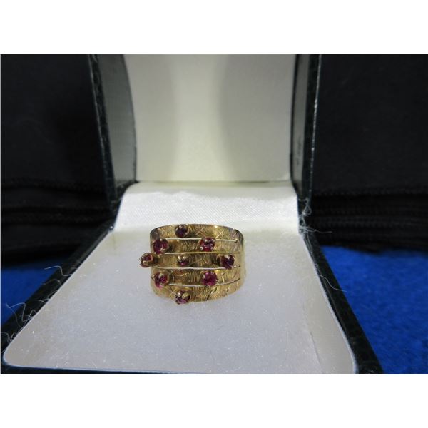 Garnet Ring - 14 Karat Gold - Size 6-1/2 - 2.6 Grams Total Weight