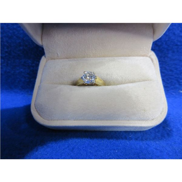 18 Karat Yellow Gold Brilliant Cut Diamond Solitaire Ring