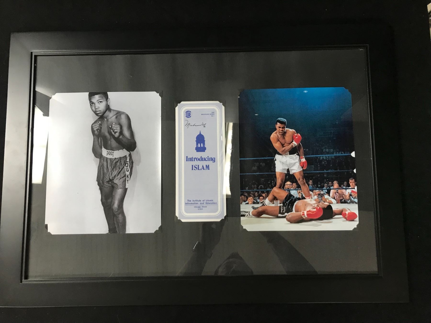 Ali Custom MUHAMMAD ALI SIGNED AND CUSTOM FRAMES 18 X 22 DISPLAY (JSA LOA)