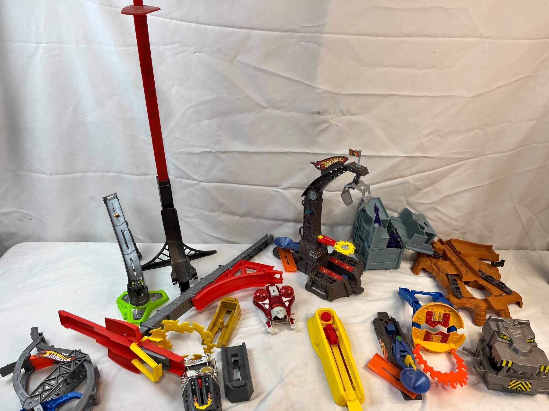 Hot Wheels Track Accessories Sunrise Estate Services Ltd hot-wheels-track-accessories-sunrise-estate-services-ltd