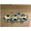 Image 2 : BLUE AND GOLD ECCENTRIC WALL ART DÉCOR