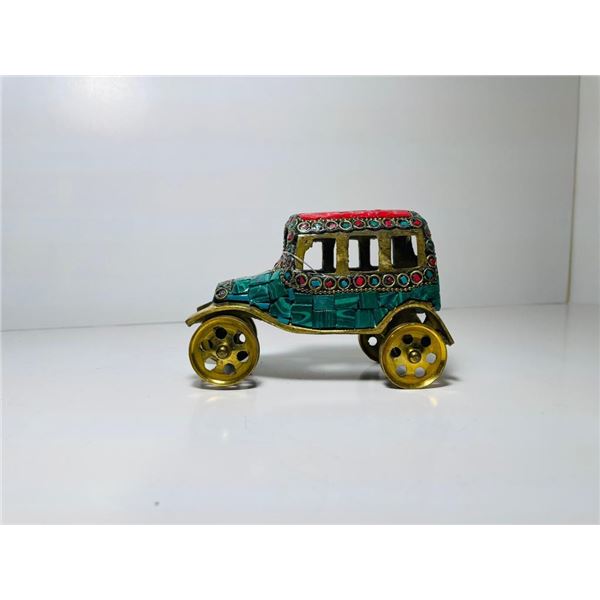 VINTAGE CAR HAND PAINTED BRASS 11CM X 7CM