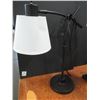 Image 2 : LOT DE 2 LAMPES DE TABLE ASSORTIES