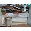Image 2 : LOT ASSORTI D'ARTICLES D'ELECTRICAL