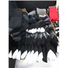 Image 2 : LOT DE 64pr DE BAS HIVERNAL NEUFS (val $130+)