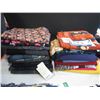 Image 2 : LOT DE 31 FOULARDS/ECHARPPES NEUF ASST ($620