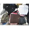 Image 2 : LOT DE 40+ TUQUES & FOULARDS ASSORTIS