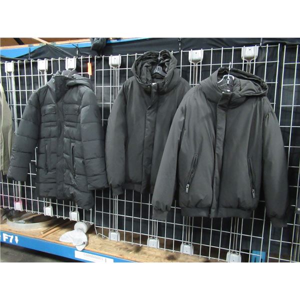 LOT DE 3 “BOMBER” VESTE EN NYLON ASST HM LRG