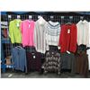 Image 2 : LOT DE 24 CHANDAILS FEMME NEUF ASST ($1,000)