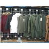 Image 2 : LOT DE 15 MANTEAUX LEGER NEUF FEMME ASST ($800)