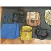 Image 8 : LOT DE 32 SACS A MAIN FEMMES ASSORTIS
