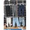 Image 2 : LOT DE 28 VÊTEMENTS / ENFANTS ASSORTIS