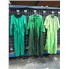 Image 2 : LOT DE 15 COSTUMES ASSORTIS