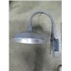 Image 2 : LOT DE 13 LAMPADAIRES MURAILLES GRIS