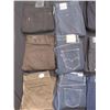Image 2 : LOT DE 11 PANTALONS HOMME ASST GR 32