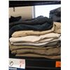 Image 3 : LOT DE 27 PANTALONS HOMME ASST GR 34
