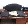 Image 1 : LOT DE 11 PANTALONS HOMME ASST GR 36