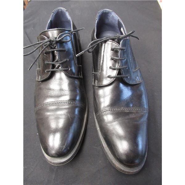 CHAUSSURES POUR HOMME NOIR GR 41