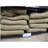 Image 1 : LOT DE 9 COUVERTURES COULEUR TAUPE