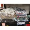 Image 1 : LOT DE NAPPES A TABLE ET CHIFFONS ASST