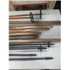 Image 2 : LOT DE 13 BÂTONS DE SKI & MARCHE ASST