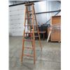 Image 1 : ÉCHELLE EN BOIS 8 PIEDS