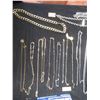 Image 2 : LOT DE 30+ BIJOUX ASSORTIS