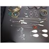 Image 8 : LOT DE 25+ BIJOUX ASSORTIS (colliers & bracelets)