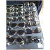 Image 2 : LOT DE 34 LUNETTES DE SOLEIL HOMME/FEMME ASST
