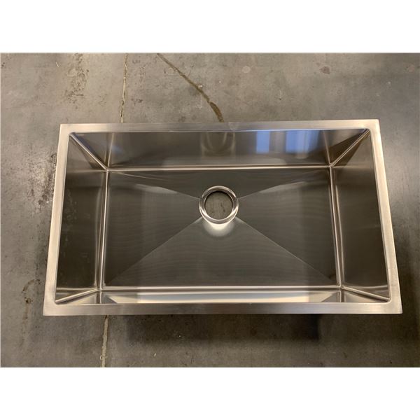 LENOVA STAINLESS STEEL SINGLE SINK R14-S3118-18