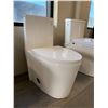 Image 2 : PEARL WHITE CERAMIC TOILET WITH ECOMAX