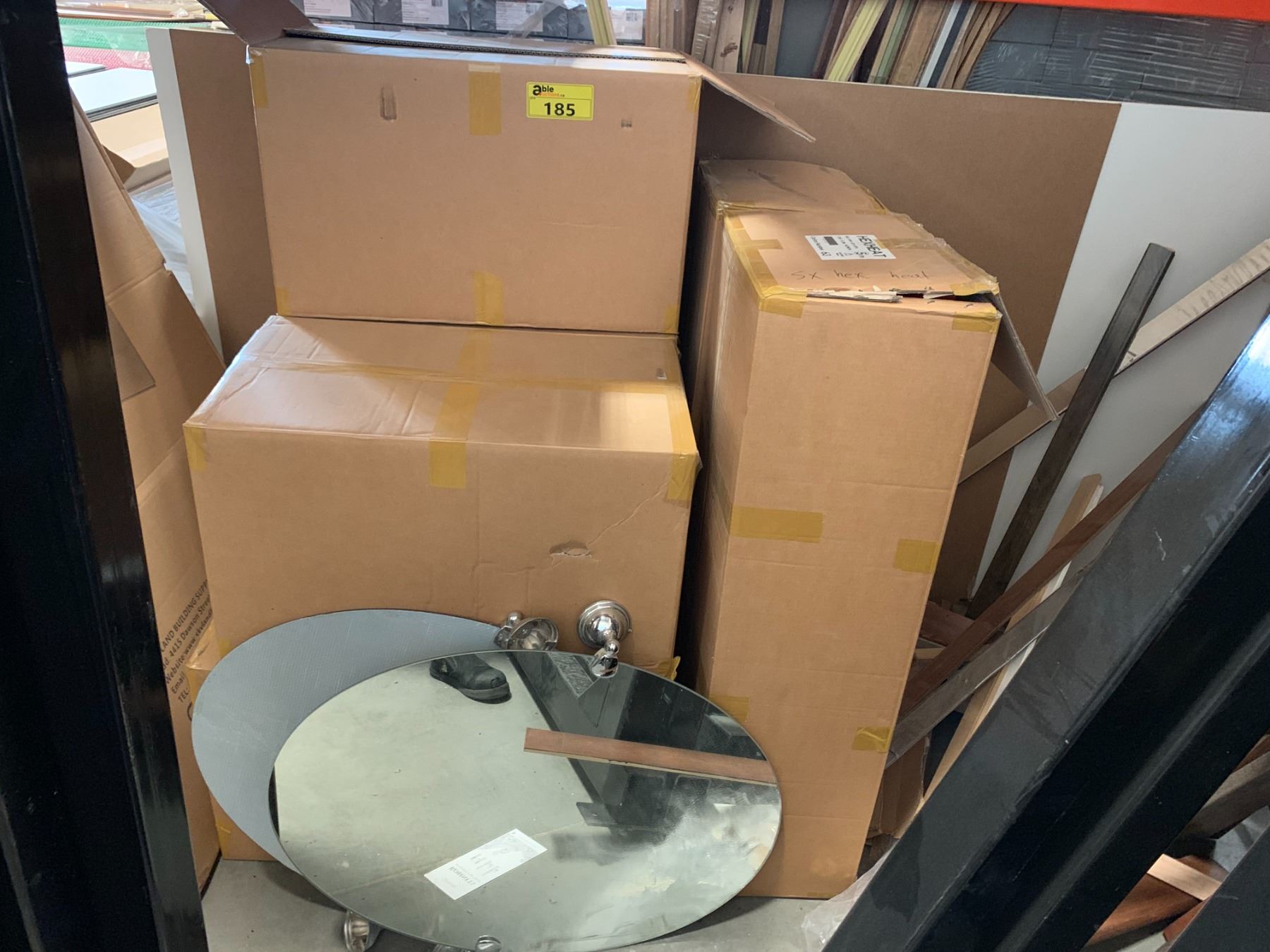 CONTENTS OF PALLET RACKING INCLUDING; FLOORING, TRIM, MIRRORS & MORE ...