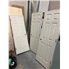 Image 2 : LOT OF 3 PRE-HUNG DOORS