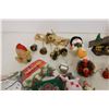 Image 5 : Assortment of Vintage Christmas Ornaments