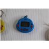 Image 4 : (2) Tamagotchis, (3) Electronic Pet Toys