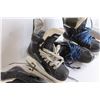 Image 2 : (2) Pairs Bauer Skates - Sizes 6 and 9.5 US