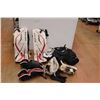 Image 1 : * Kneepads, Goalie Gloves, Elbow Pads, Bauer Catcher Glove