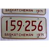 Image 3 : Pair of Saskatchewan 1971 Farm License Plates