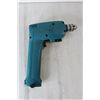 Image 4 : Makita Cordless Driver Drill With Charger In Metal Case