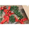 Image 2 : * (10+) Assorted Poinsettia-esque Decorations