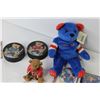 Image 2 : Fleury Bammer Bear - Lanny McDonald Card - Calgary Flames Figurine & Jersey - Painted Pucks -