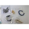 Image 2 : (15) Pieces of Costume Jewelry - Necklaces - Earrings - Bracelets - Brooches